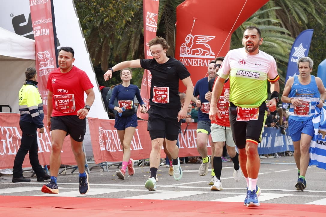 Läufer bei einem Stadtmarathon